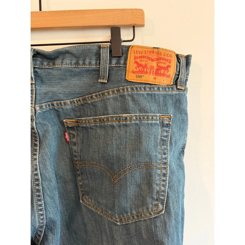 Levis 559 Relaxed Straight Jeans Mens 44x34 Blue Denim Medium Wash